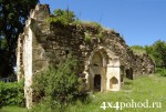 Развалины старинной армянской церкви у с. Богатое. ( Белогорский р-н).